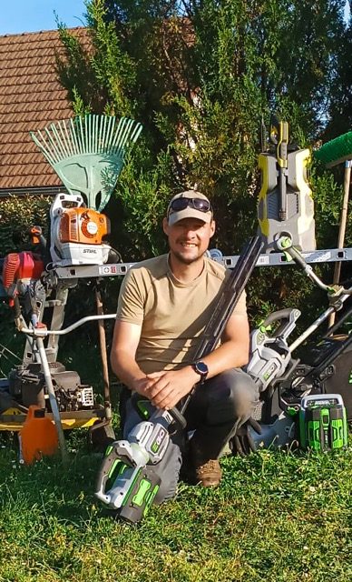 CYRIL Vert Services, paysagiste du réseau Factotum, sur le chantier