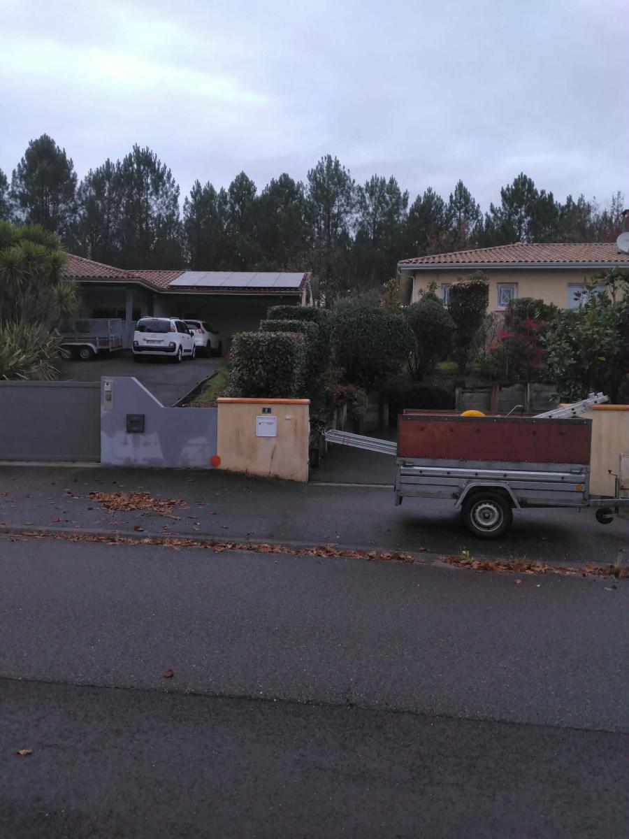 Chantier d'entretien de jardin réalisé par Daniel le jardinier, paysagiste, près de Ychoux