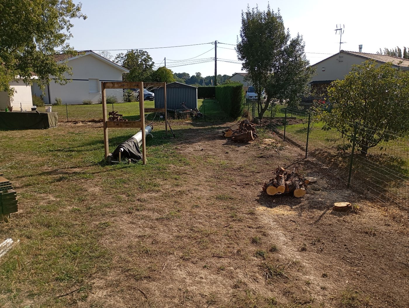 Abattage de 85 mètres de Haie, Génissac, réalisé par Le Jardin de Yoann