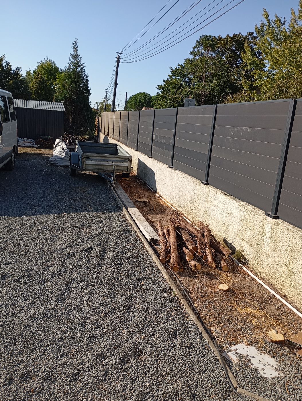 Abattage de 85 mètres de Haie, Génissac, réalisé par Le Jardin de Yoann