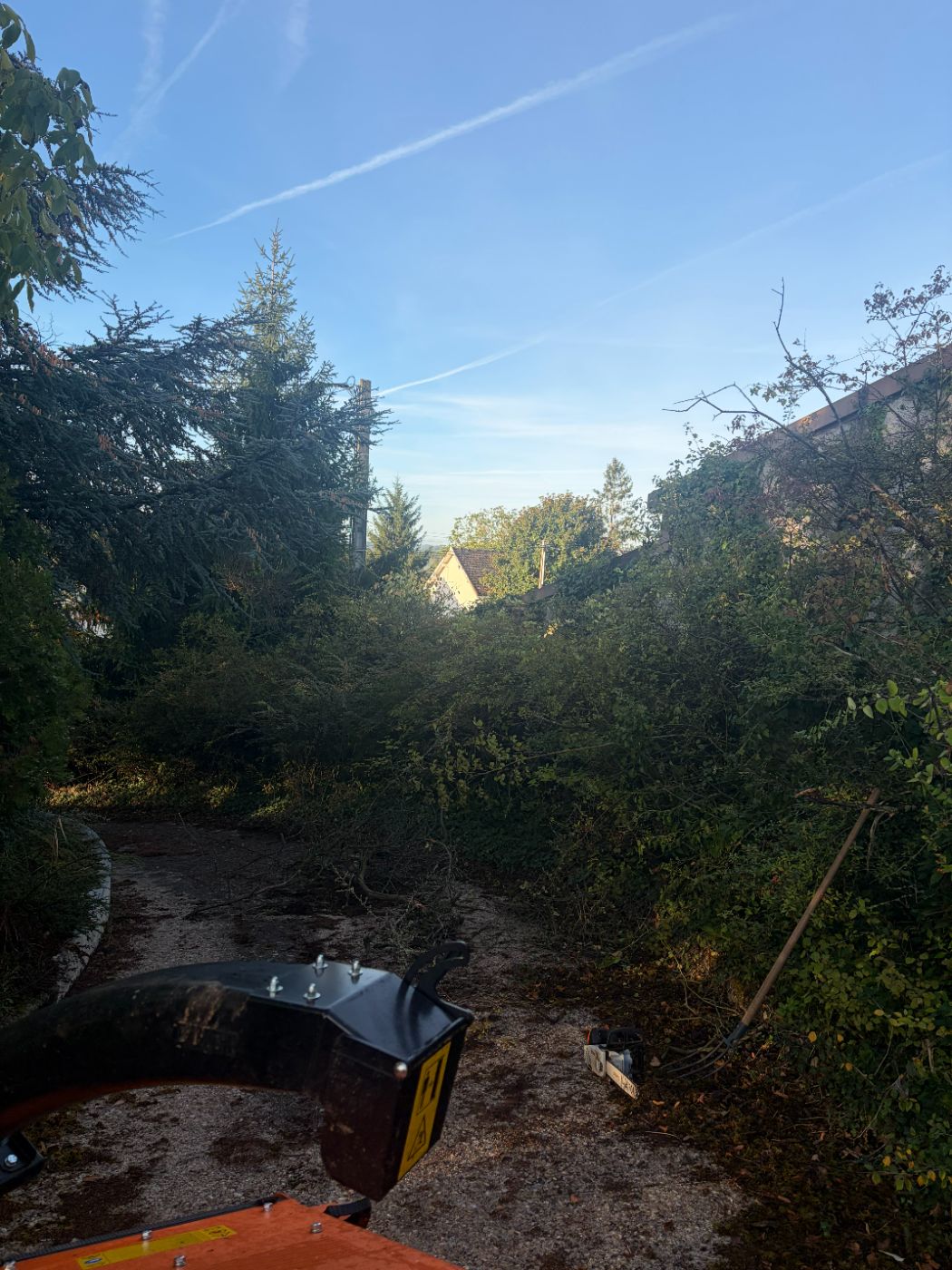 Remise en état à Saint-Martin-le-Beau, réalisé par Nico services