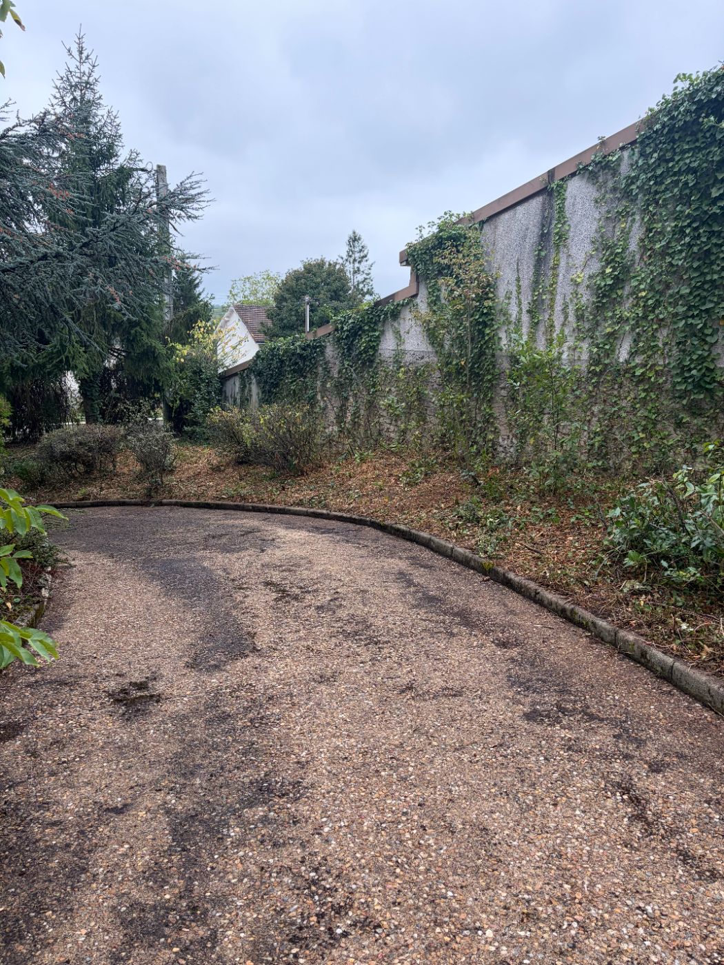 Remise en état à Saint-Martin-le-Beau, réalisé par Nico services