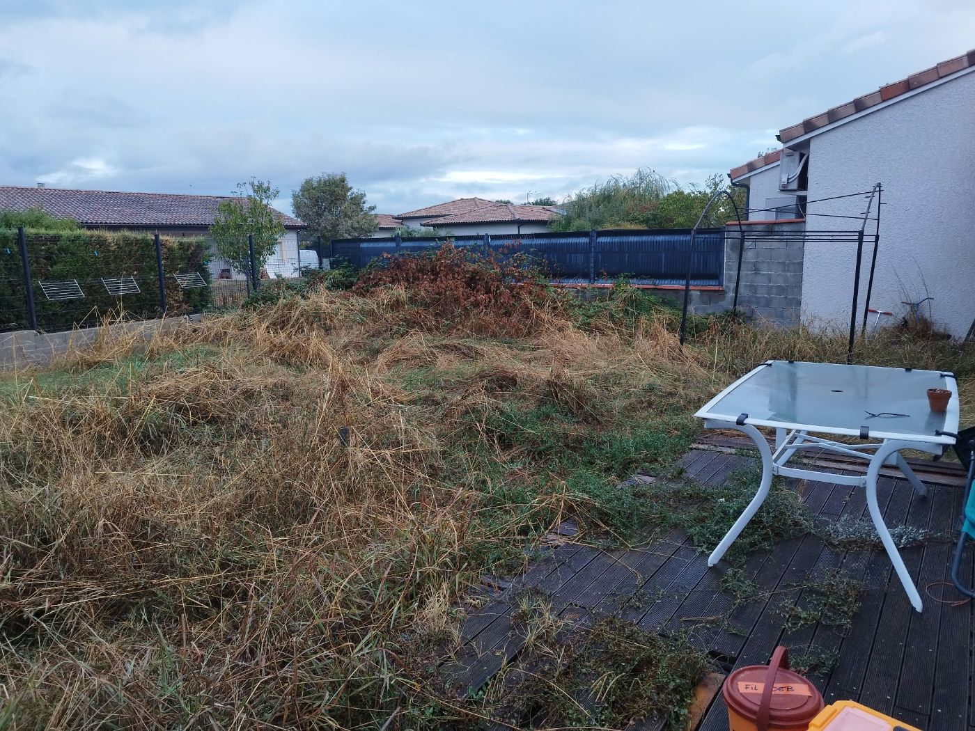 Tout remettre au propre avant la vente de la maison..., Fonsorbes, réalisé par Pascal le Jardinier