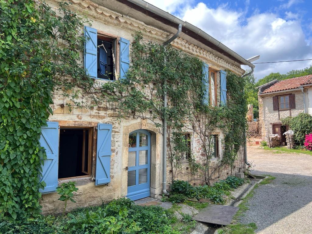 Chantier d'entretien de jardin réalisé par Thibaud Zerr, paysagiste du réseau Factotum, près de Durban-sur-Arize